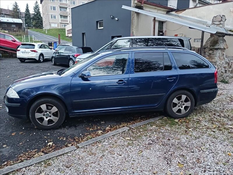 Škoda Octavia 1,9 TDI 77 Kw KOMBI, TAŽNÉ - fotka 3 z 17
