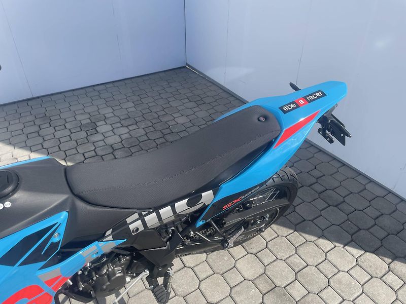 Aprilia (2026) SX 125 EU5+ - fotka 9 z 12