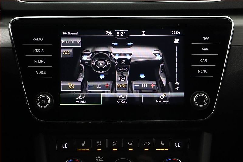Škoda Superb (2023) Style 2.0 TDI - fotka 13 z 20