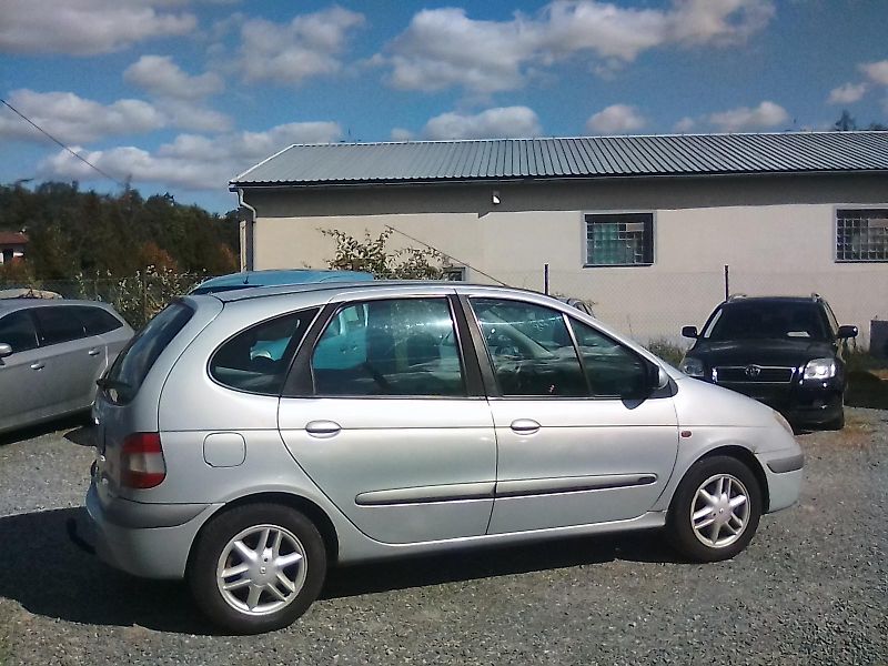 Renault Scénic (2002) 1.9 Dci Expression, jede dobře - fotka 4 z 30
