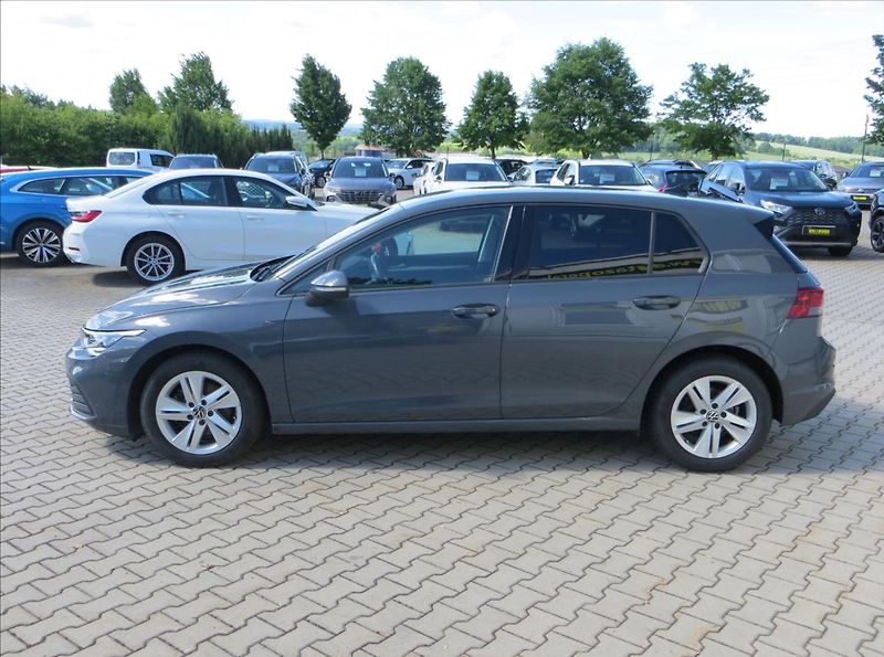 Volkswagen Golf 1,0 TSI 81kW Life ČR - fotka 4 z 23