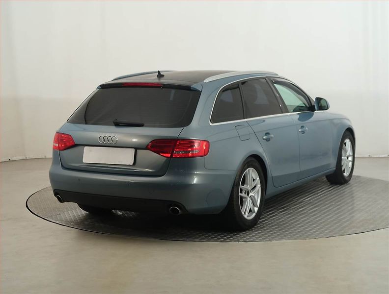 Audi A4 (2008) 3.0 TDI, 4X4, Navi, Xenony - fotka 5 z 13