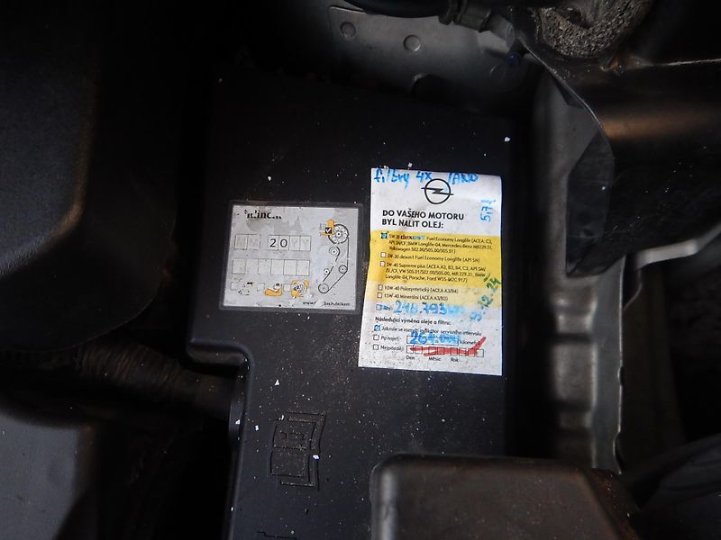 Ford Tourneo Connect 1.6 TDCi, 7 MÍST - fotka 26 z 29