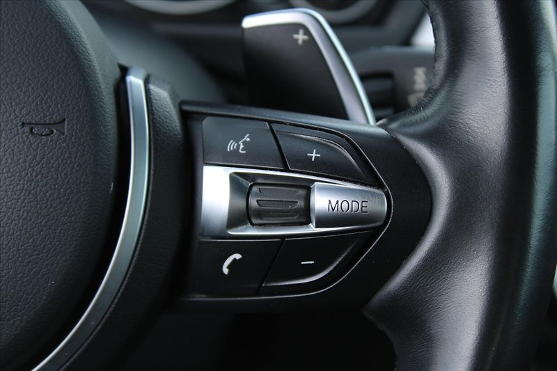 BMW Řada 4 420D xDrive 140kW M PAKET - fotka 16 z 27