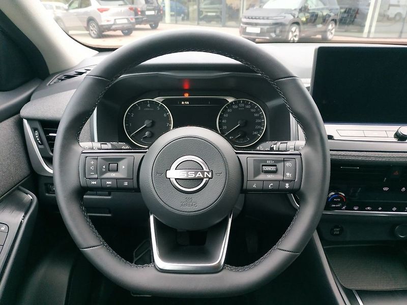 Nissan Qashqai 1.3mHEV,2WD, MT, Acenta, SKLAD - fotka 15 z 26