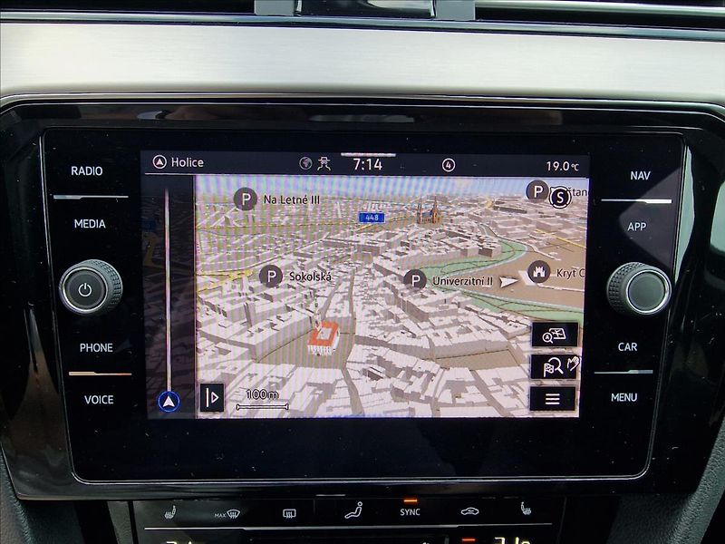 Volkswagen Passat 2.0TDI 147kW 4MOTION DSG Eleg - fotka 27 z 50