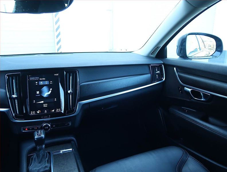 Volvo V90 (2019) Cross Country - fotka 8 z 29