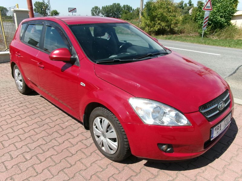 Kia Ceed (2007) 1,6 CVVT AC VÝHŘEV rozvody - fotka 9 z 27