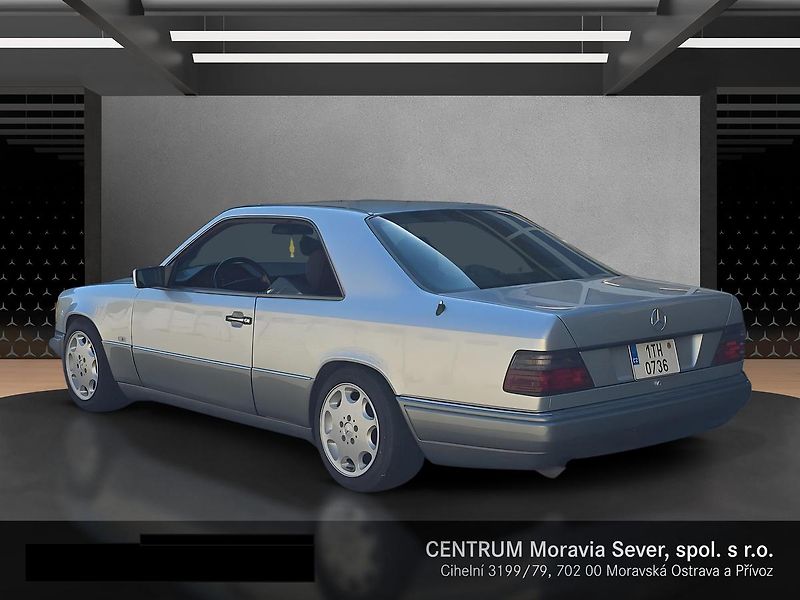 Mercedes-Benz 124 200CE  COUPÉ - fotka 3 z 21