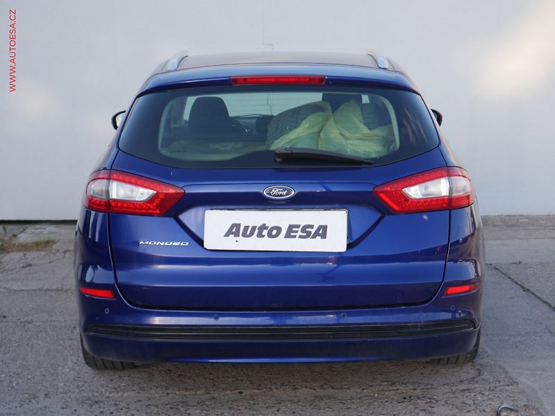 Ford Mondeo (2015) 2.0 TDCi, AT, xenon, park - fotka 5 z 24