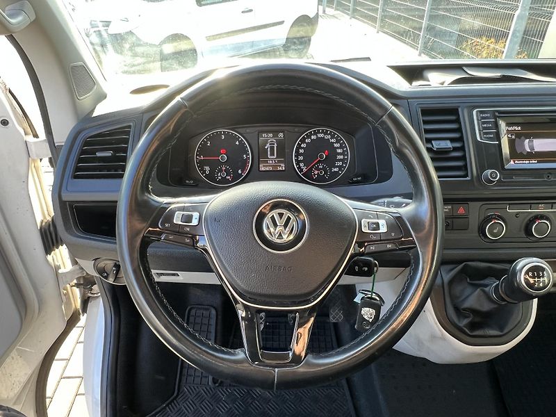 Volkswagen Transporter (2018) - fotka 12 z 33