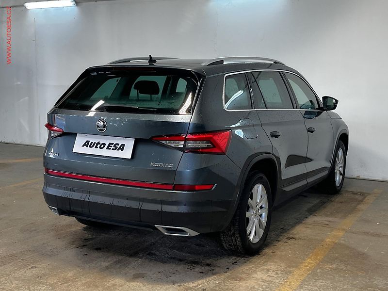 Škoda Kodiaq (2017) 2.0 TDi, Ambition, DSG, LED - fotka 4 z 17