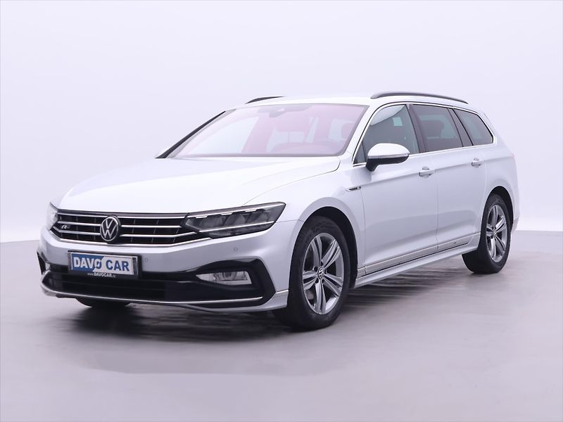Volkswagen Passat 2,0 TDI 110kW DSG R-line 1.Maj - fotka 3 z 32