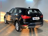 BMW X1 (2017) 1.5i, Klima - náhled 6
