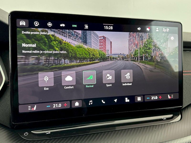 Škoda Octavia (2025) DSG 2.0TSI 195kW RS - fotka 14 z 36