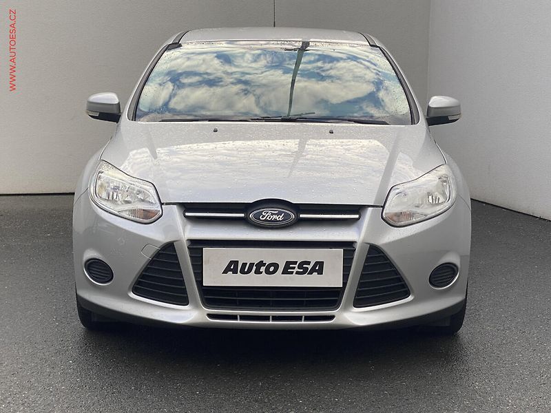Ford Focus (2011) 1.6 Ti, Trend - fotka 2 z 15