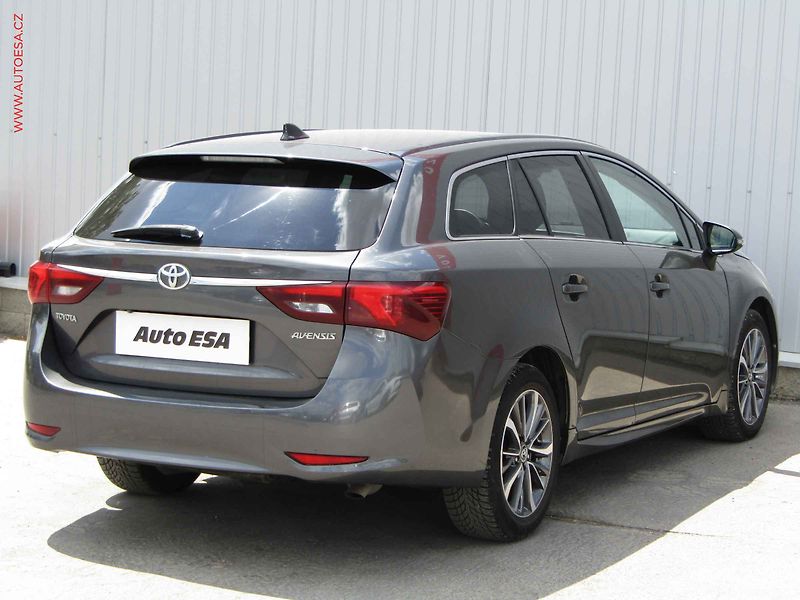 Toyota Avensis (2015) 2.0 D, ČR - fotka 4 z 18