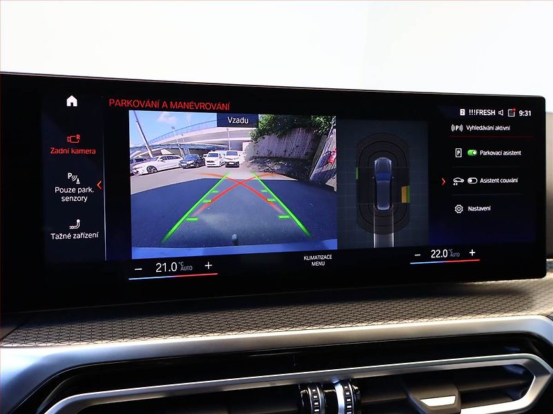 BMW Řada 3 (2022) M Sport 330 e xDrive - fotka 15 z 25