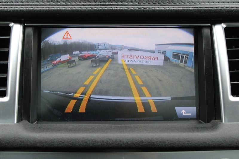 Land Rover Range Rover Sport 3,0 TDV6  ČR,A/T,4x4,DPH,HSE - fotka 14 z 46