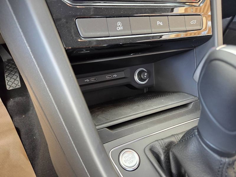 Volkswagen Touran (2026) 1.5 TSI DSG 7míst PEOPLE - fotka 22 z 34