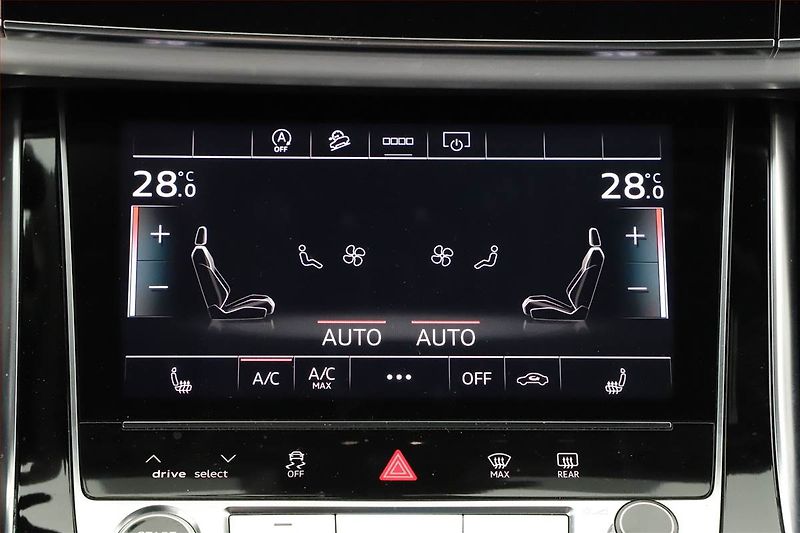Audi Q7 (2024) 55 TFSI - fotka 19 z 20