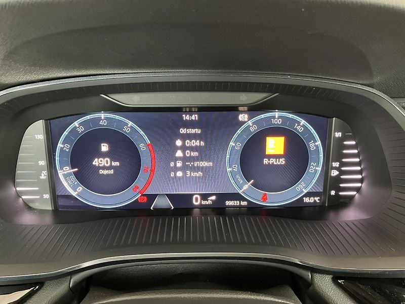 Škoda Octavia 1.5 TSI 110kW Style Combi MT6 - fotka 21 z 34