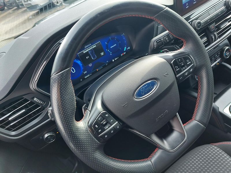 Ford Kuga (2021) III. TDCi ST Line  88kW - fotka 16 z 45