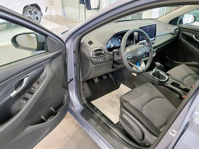 Hyundai i30 (2026) 1.0 T-GDI GO Czech! - fotka 11 z 17