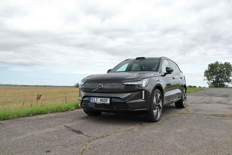 Volvo EX90 je největším SUV v nabídce značky.