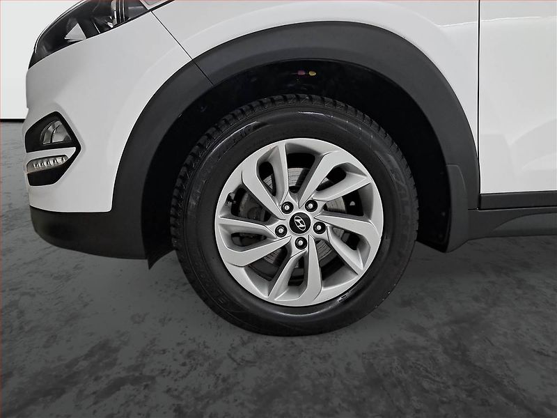 Hyundai Tucson (2018) 1.6 T-GDI, 4X4, Navi - fotka 15 z 18