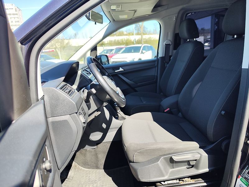 Volkswagen Caddy 2.0 TDi/75kW Trend Maxi - fotka 12 z 26