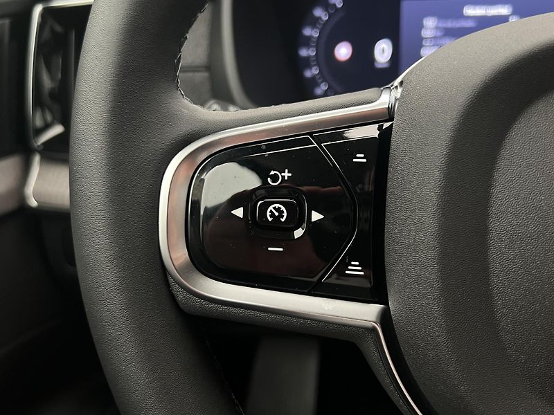 Volvo XC90 (2026) T8 AWD PLUS BRIGHT - fotka 22 z 50