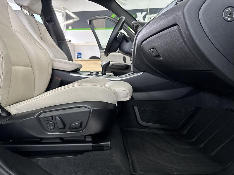 BMW X3 - fotka 18 z 25