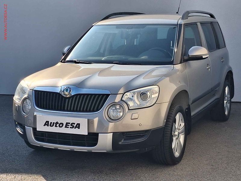 Škoda Yeti (2012) 2.0 TDi 4x4, DSG, xenon, navi - fotka 3 z 18