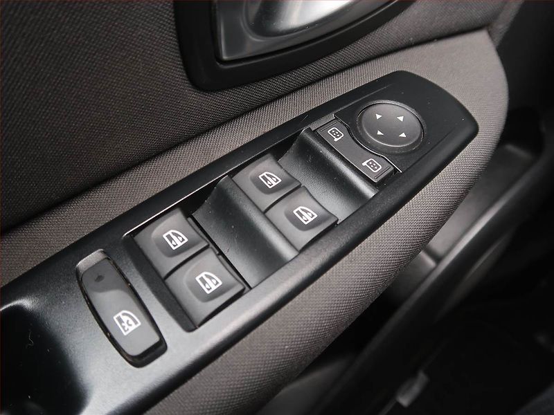 Renault Scénic (2013) xMod Expression 1.5 dCi - fotka 16 z 16