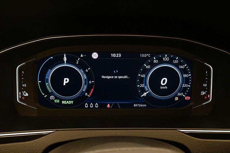 Volkswagen Passat 1,4 TSI GTE 160 kW DSG Highlin - fotka 16 z 32