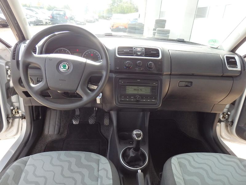 Škoda Fabia COMBI 1.4 16V KLIMA, ZÁVĚS - fotka 11 z 13
