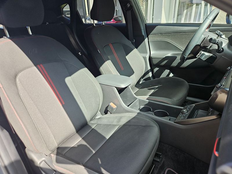 Hyundai Kona 1.6T-GDi DCT NLine Technology - fotka 29 z 33