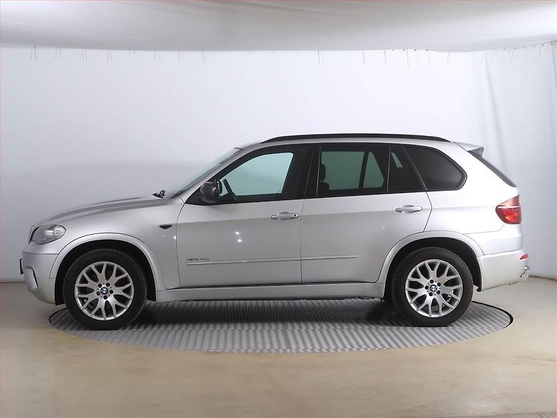 BMW X5 (2011) M Paket xDrive40d, 4X4 - fotka 3 z 20