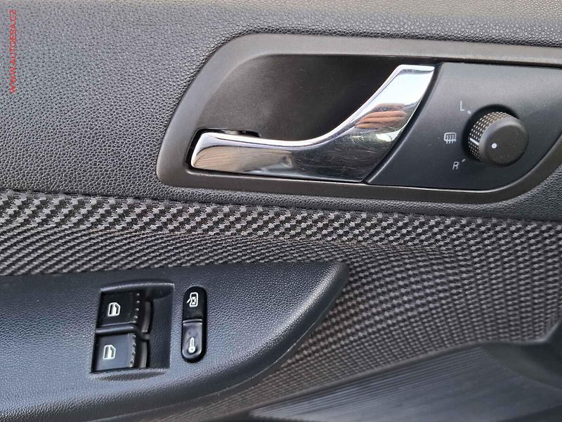 Škoda Fabia (2004) 1.4 16V, Tempomat - fotka 13 z 14