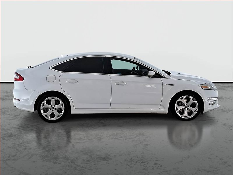 Ford Mondeo (2011) 2.2 TDCi, Xenony, Tempomat - fotka 6 z 18