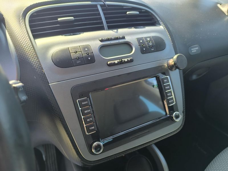 Seat Toledo (2005) 1.9 TDi - fotka 19 z 28
