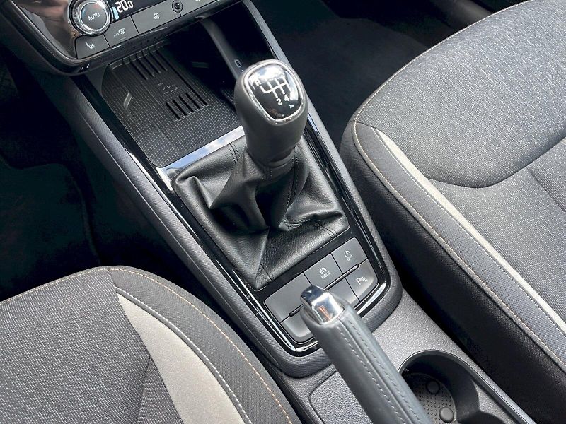 Škoda Scala (2025) 1.0 TSI 85kW Top Selection - fotka 12 z 35
