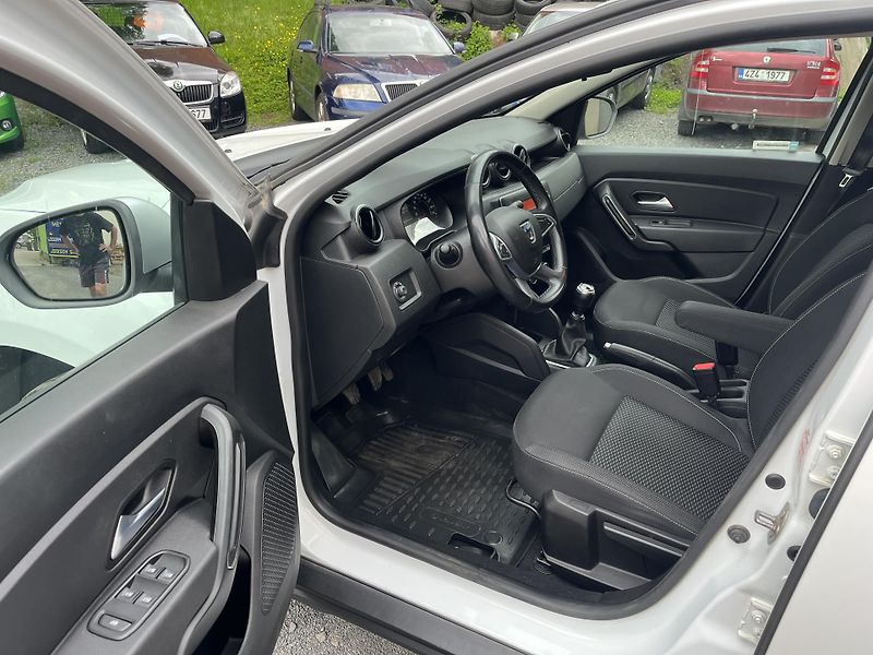Dacia Duster (2021) 1,5 DCi 84 Kw 4X4 ČR, TAŽNÉ!!! - fotka 9 z 18
