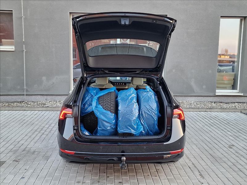 Škoda Octavia 2.0TDI 110kW DSG Style, 1.Maj. - fotka 39 z 50