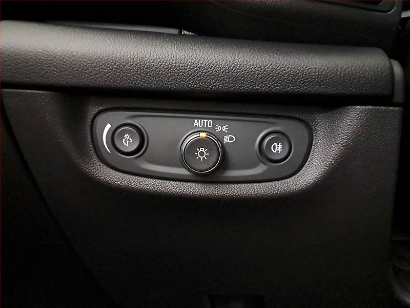 Opel Insignia (2021) OPC Line 2.0 Turbo GSi, 4X4 - fotka 17 z 19