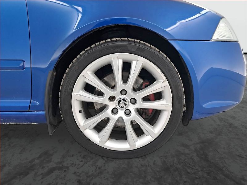 Škoda Octavia (2006) RS 2.0 TDI, po STK, Tažné - fotka 14 z 18