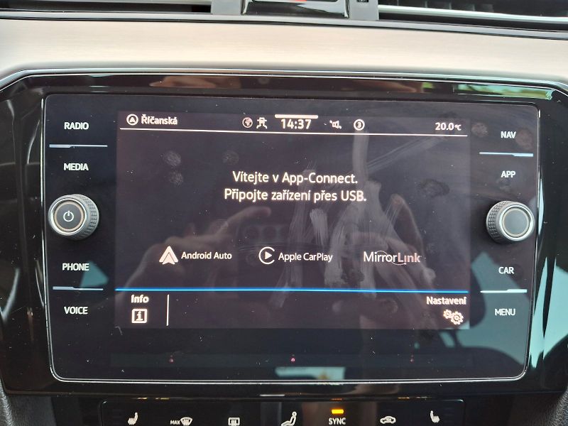 Volkswagen Passat (2023) Variant Elegance DSG 2,0TDi 11 - fotka 20 z 35
