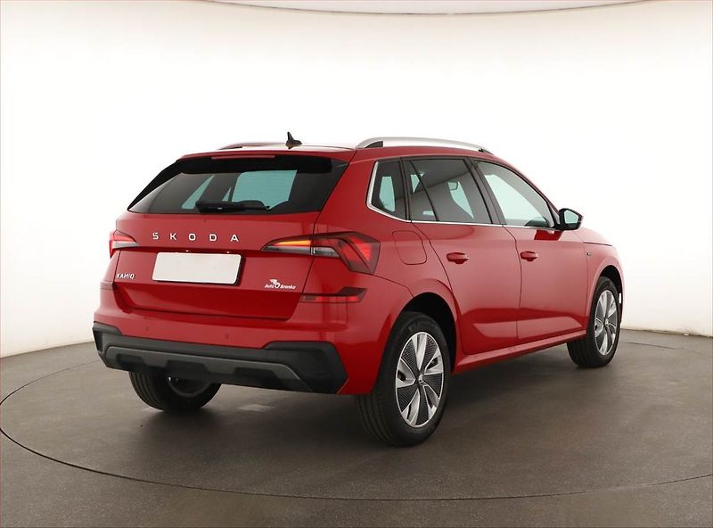 Škoda Kamiq (2024) 1.0 TSI, DRIVE, SENZORY - fotka 5 z 19