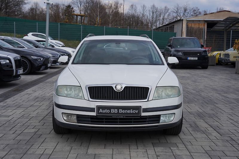 Škoda Octavia 1.6 FSI/116PS/Elegance/kůže/ČR - fotka 1 z 39